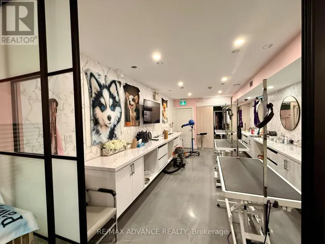 BSMT - 642 QUEEN STREET W, Toronto (Trinity-Bellwoods), Ontario M6J1E4