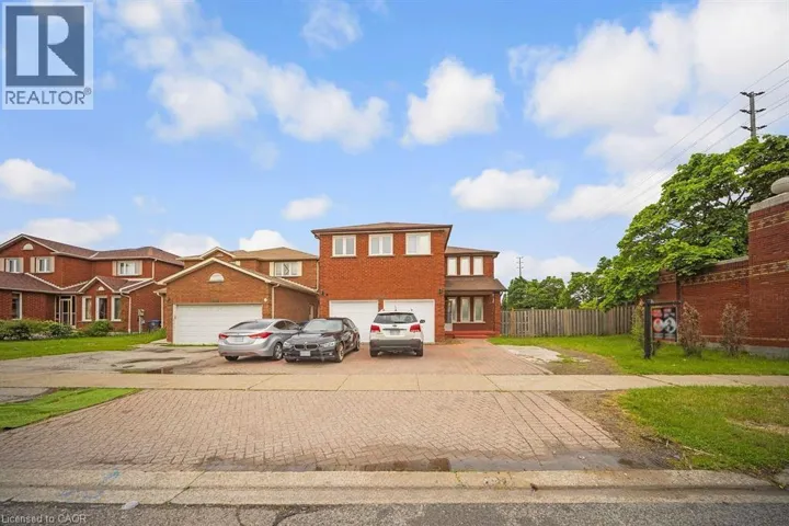 692 HUNTINGTON RIDGE Drive, Mississauga, Ontario L5R1Z5