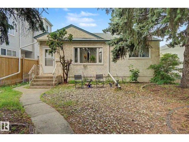 8710 83 AV NW, Edmonton, Alberta T6C1B3