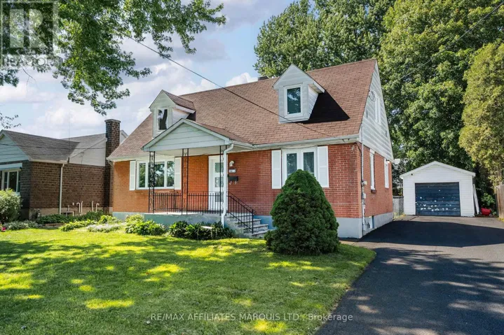 1605 QUEEN STREET, Cornwall, Ontario K6J1R7