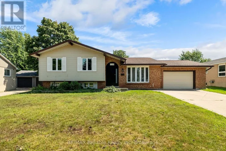 17 SUNCOAST DRIVE W, Goderich (Goderich (Town)), Ontario N7A4H1