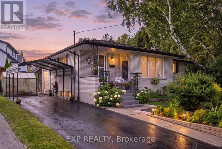 11 SUMMIT CRESCENT, Guelph (Exhibition Park), Ontario N1H1S2