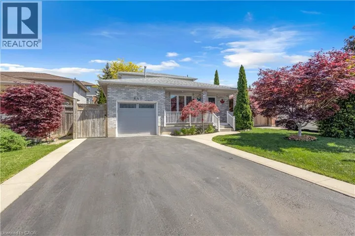 640 ACADIA Drive, Hamilton, Ontario L8W3V1