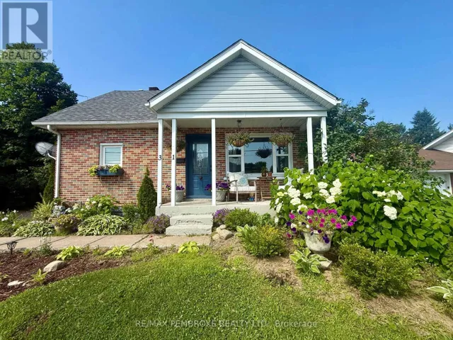31 MARY STREET, Petawawa, Ontario K8H1R8