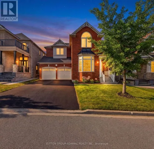 323 CHERYL MEWS BOULEVARD, Newmarket (Woodland Hill), Ontario L3X3J6