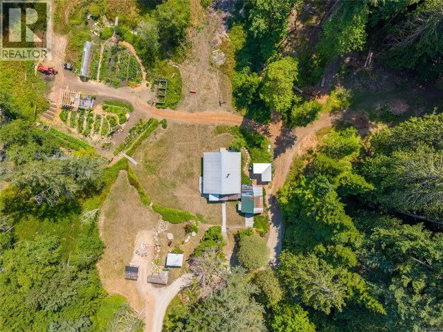 4501 Short Rd, Pender Island, British Columbia V0N2M1