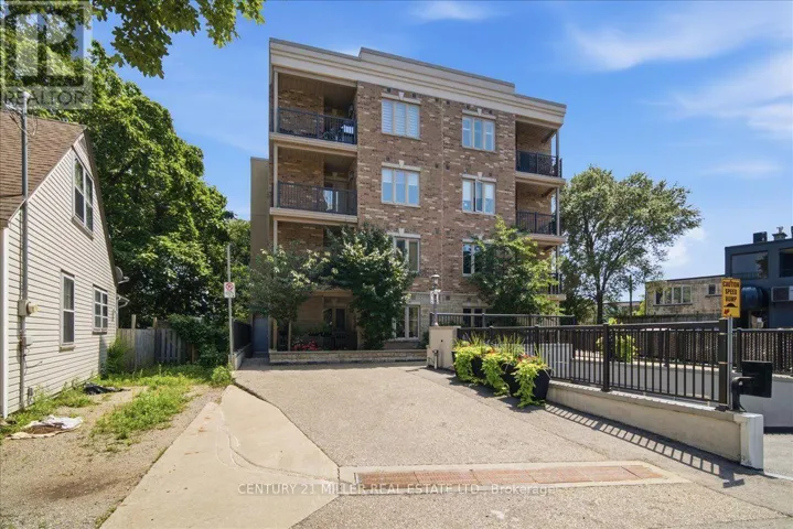 102 - 70 STEWART STREET, Oakville (CO Central), Ontario L6K1X5