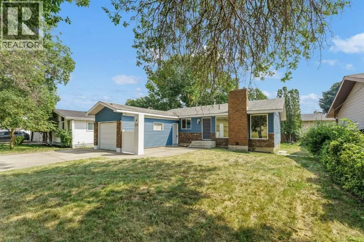 729 3 Street NW, Medicine Hat, Alberta T1A7P6