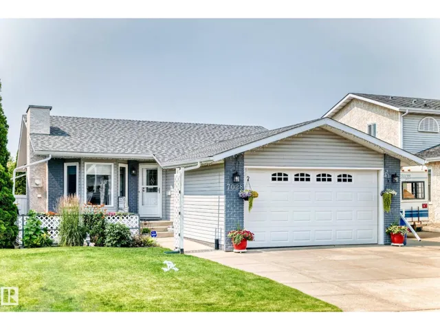 7028 190 ST NW NW, Edmonton, Alberta T5T5E5