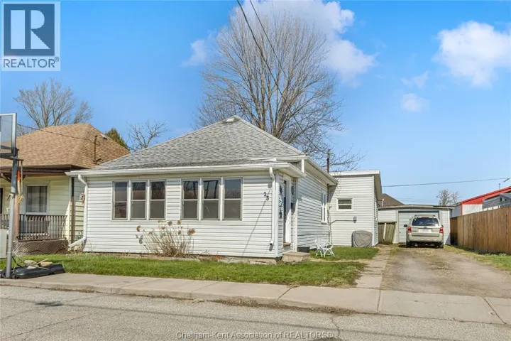 23 DEGGE STREET, Chatham, Ontario N7M4X3