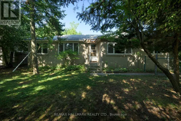 4 CRESTVIEW ROAD, King (Nobleton), Ontario L0G1N0