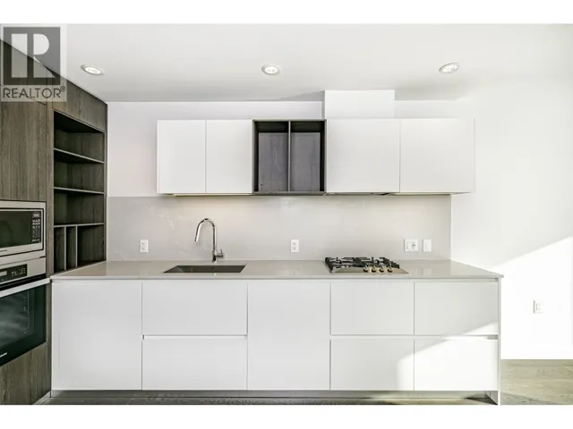 22xx 6000 MCKAY AVENUE, Burnaby, British Columbia V5H0K2