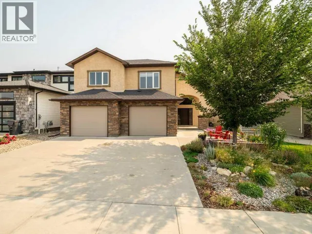 43 Riverine Lane W, Lethbridge, Alberta T1K5V6