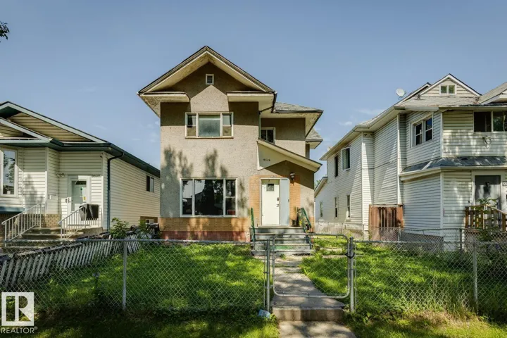 9526 106A AV NW NW, Edmonton, Alberta T5H0S8
