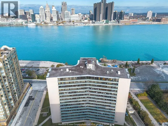 111 RIVERSIDE DRIVE East Unit# 914, Windsor, Ontario N9A2S6