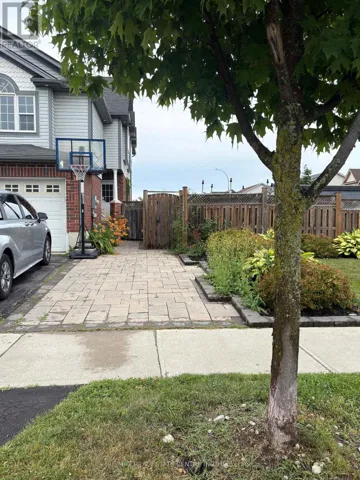 2 SOPHIA CRESCENT, Kitchener, Ontario N2R1X5