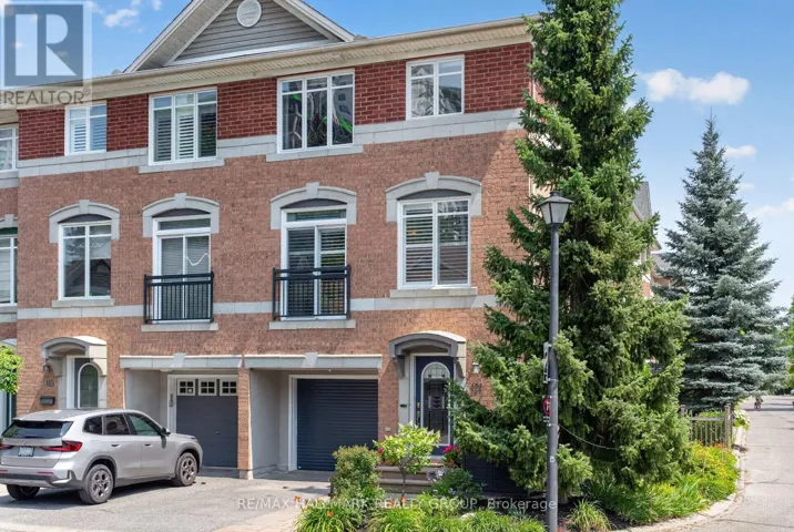 121 WEST VILLAGE PRIVATE, Ottawa, Ontario K1Z1C9