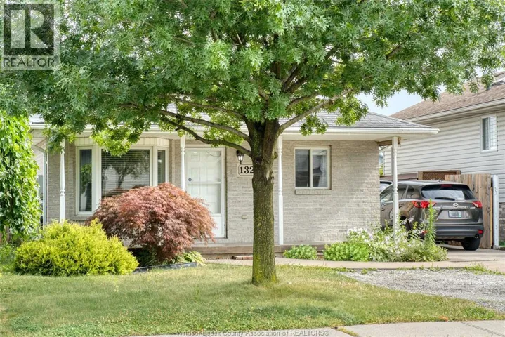 1329 FOSTER, Windsor, Ontario N8W5P3