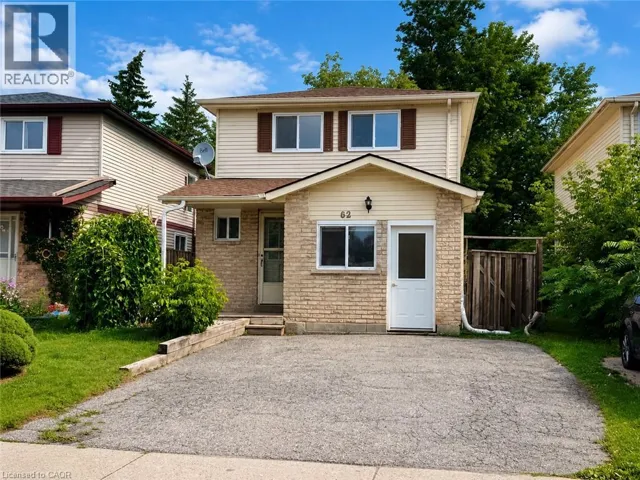 62 CORBETT Drive, Barrie, Ontario L4M5V2