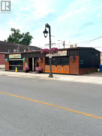 15 CAMBRIDGE STREET S, Kawartha Lakes (Lindsay), Ontario K9V3B7