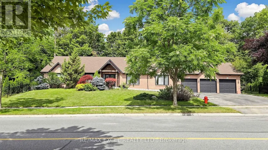 45 PINENEEDLE DRIVE, Aurora (Hills of St Andrew), Ontario L4G4Y6