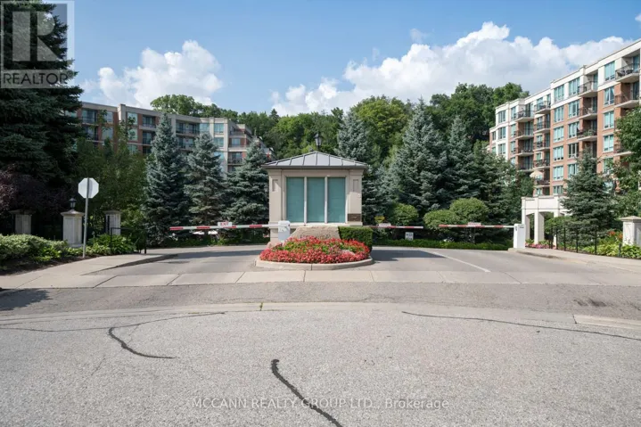 221 - 28 WILLIAM CARSON CRESCENT, Toronto (St. Andrew-Windfields), Ontario M2P2H1