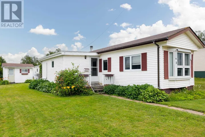 2 Selkirk Avenue, Cornwall, Prince Edward Island C0A1H0