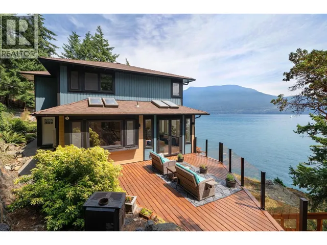 1531 EAGLE CLIFF ROAD, Bowen Island, British Columbia V0N1G1