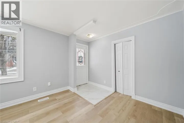 40 DONALD Street, Kitchener, Ontario N2B3G5