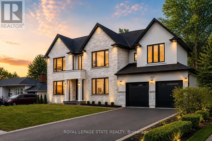 102 CUMMING COURT, Hamilton (Ancaster), Ontario L9G1V3