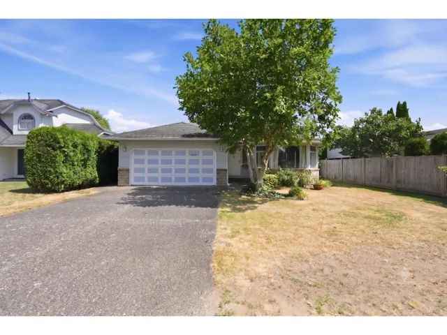 5088 207 STREET, Langley, British Columbia V3A7T8