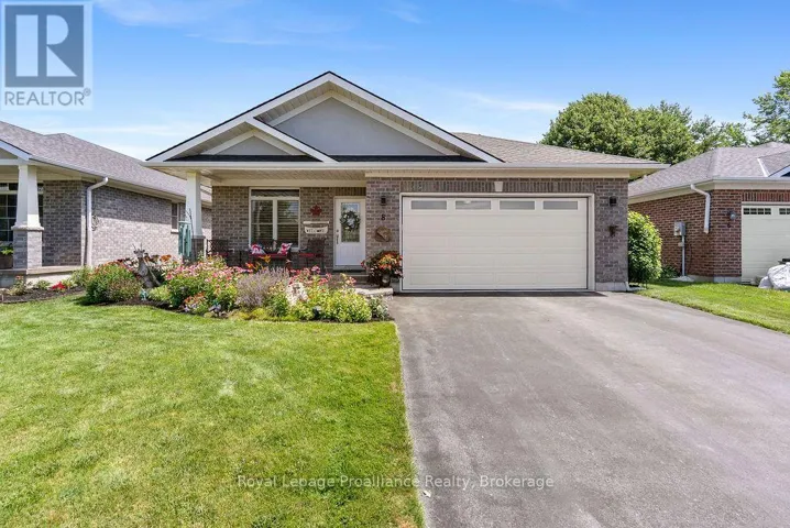 8 BERWICK STREET, Stirling-Rawdon (Stirling Ward), Ontario K0K3E0
