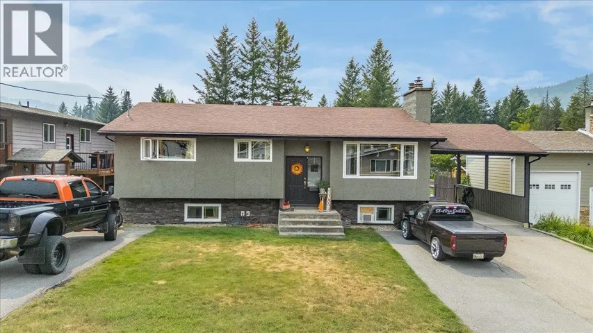 77 Walnut Avenue, Fruitvale, British Columbia V0G1L0