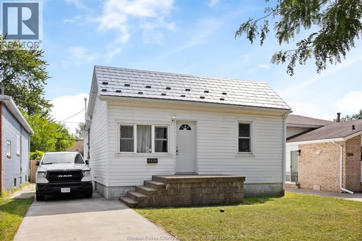 1134 CALIFORNIA, Windsor, Ontario N9B2Z9