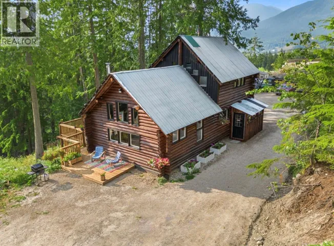 760 Kangaroo Trail, Nakusp, British Columbia V0G1R0
