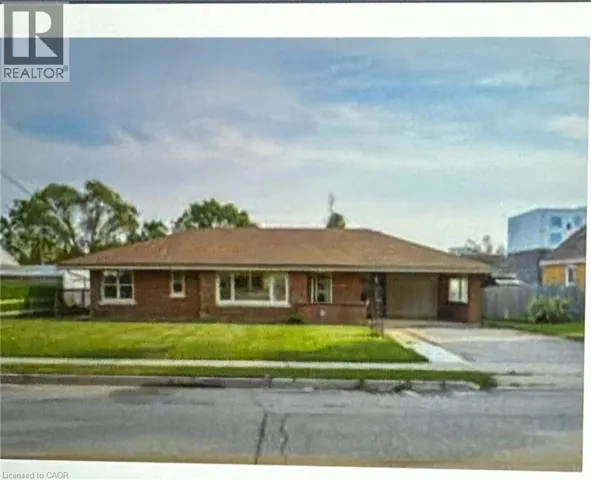 8 MUNCH Avenue, Cambridge, Ontario N1R1A2