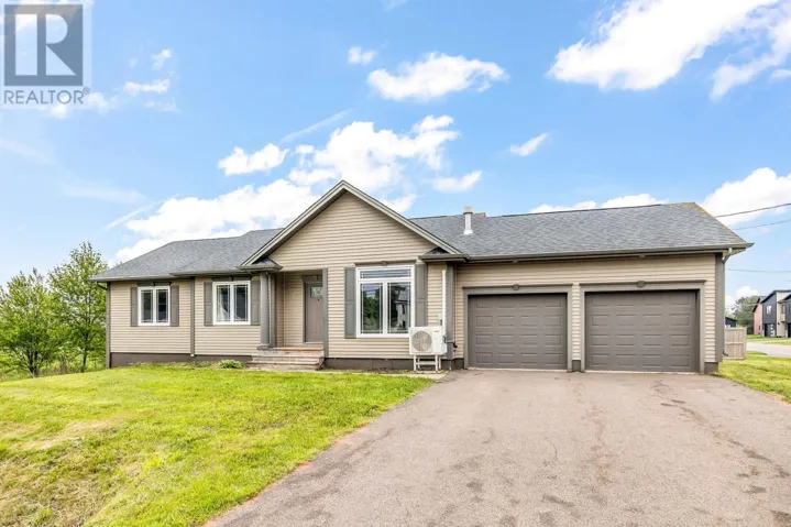 17 Royalty Road, Charlottetown, Prince Edward Island C1E3E7