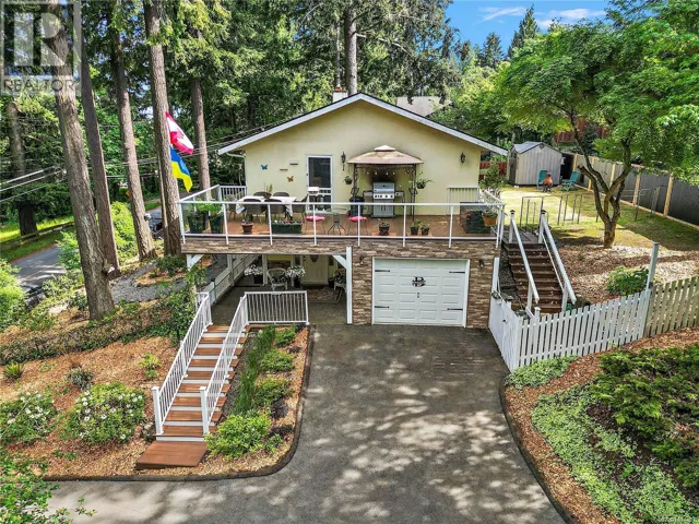 6864 East Saanich Rd, Central Saanich, British Columbia V8Z5Y9