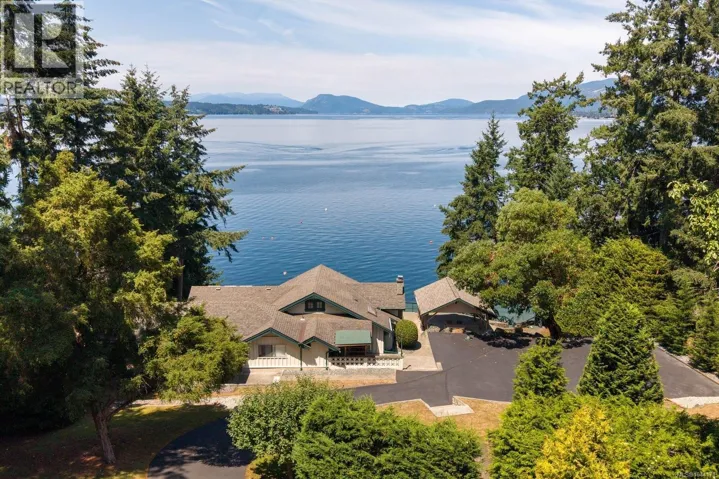 9556 Ardmore Dr, North Saanich, British Columbia V8L5H3