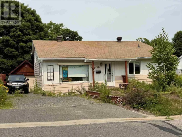 50 Hutchison AVE, Elliot Lake, Ontario P5A1W5