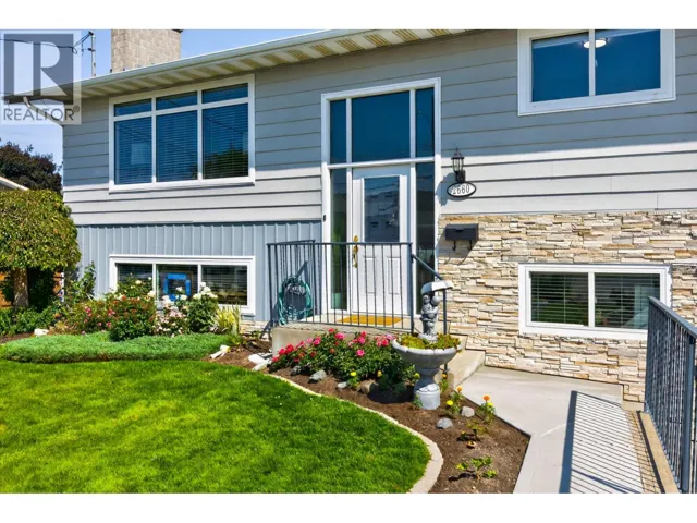 2660 Argyle Avenue, Kamloops, British Columbia V2B4T8