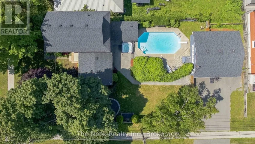 264 BENNET STREET, Peterborough (Northcrest Ward 5), Ontario K9H5B9