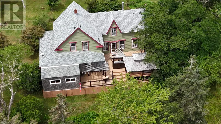 22 Hogg Lane, Sheet Harbour, Nova Scotia B0J3B0