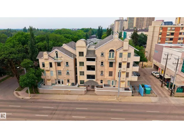 #301 8108 109 ST NW, Edmonton, Alberta T6G2V7