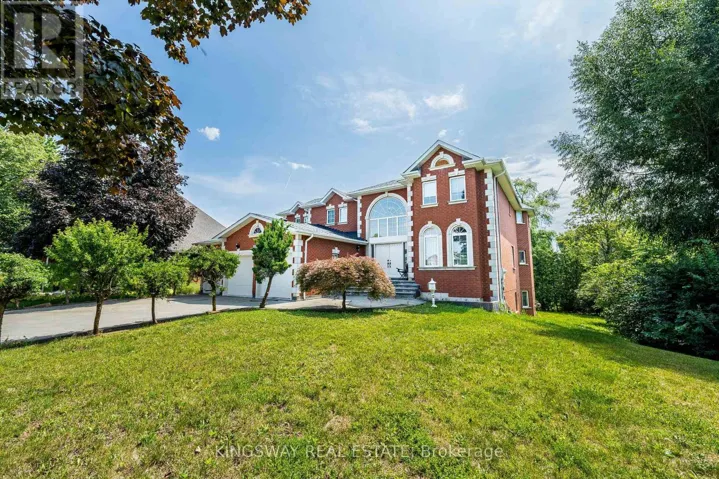 5969 RAYSHAW COURT, Mississauga (Streetsville), Ontario L5M2P1