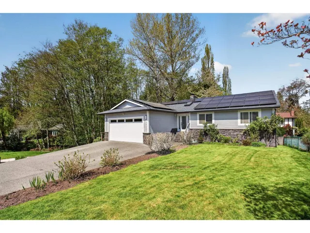 19939 51 AVENUE, Langley, British Columbia V3A7P2