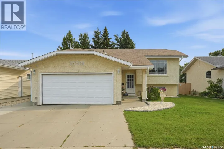 239 Manning CRESCENT, Saskatoon, Saskatchewan S7L6J3