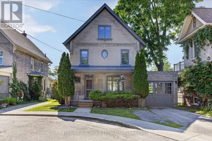 251 ENGLEBURN AVENUE, Peterborough (Ashburnham Ward 4), Ontario K9J7L4