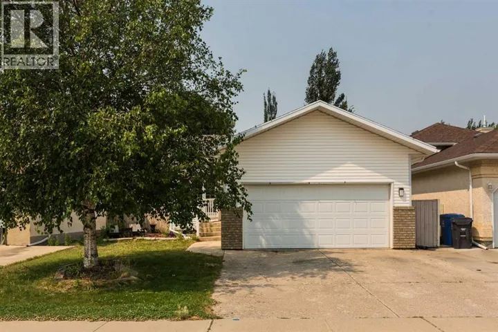 14 Heritage Road W, Lethbridge, Alberta T1K6T8