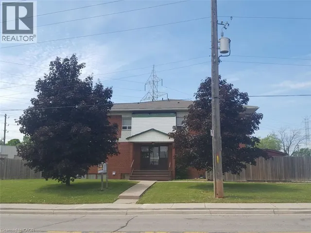 2251 MOUNTAINSIDE Drive Unit# 7, Burlington, Ontario L7P1B6
